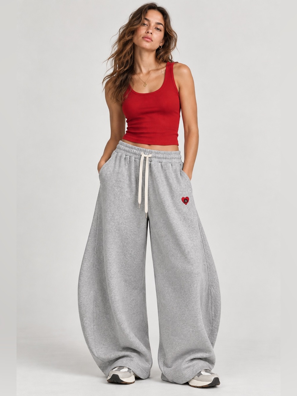 Aelfric Eden AELFRIC EDEN SUPER BAGGY SWEATPANTS Grey Heart Size XS